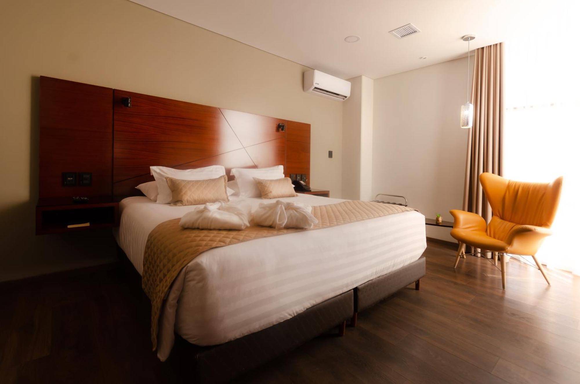 לה פאז Hotel Mitru Sur מראה חיצוני תמונה