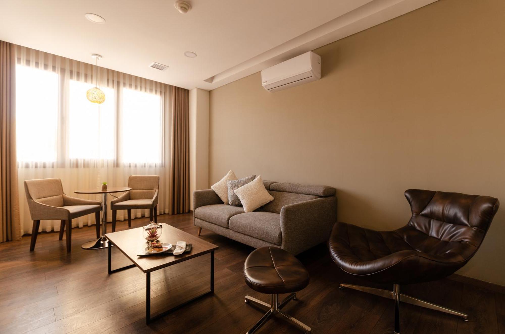 לה פאז Hotel Mitru Sur מראה חיצוני תמונה