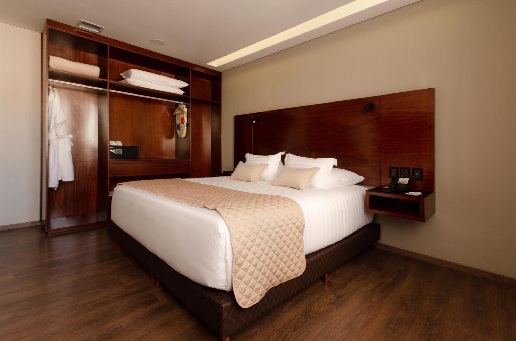 לה פאז Hotel Mitru Sur מראה חיצוני תמונה